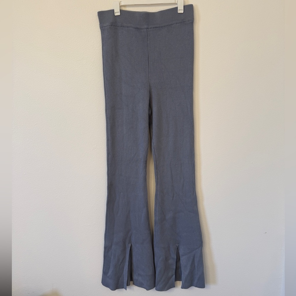 Abercrombie & Fitch Blue Ribbed Kick Flare Pants